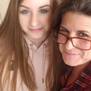 Meet your Posher, Sharon n Kaitlynn